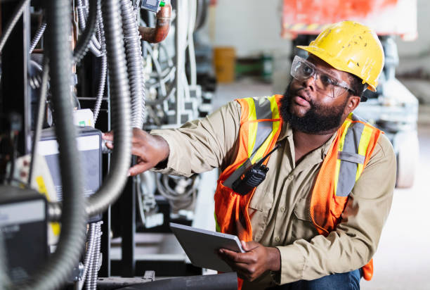 Best Local Electrician Companies  in Lisbon Falls, ME